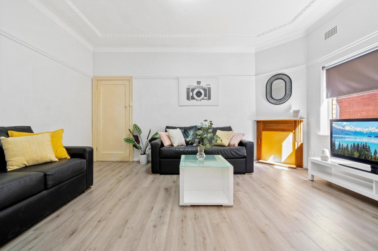 Burwood Newly Renovated 2 Bedroom Apartment Sidney Exterior foto